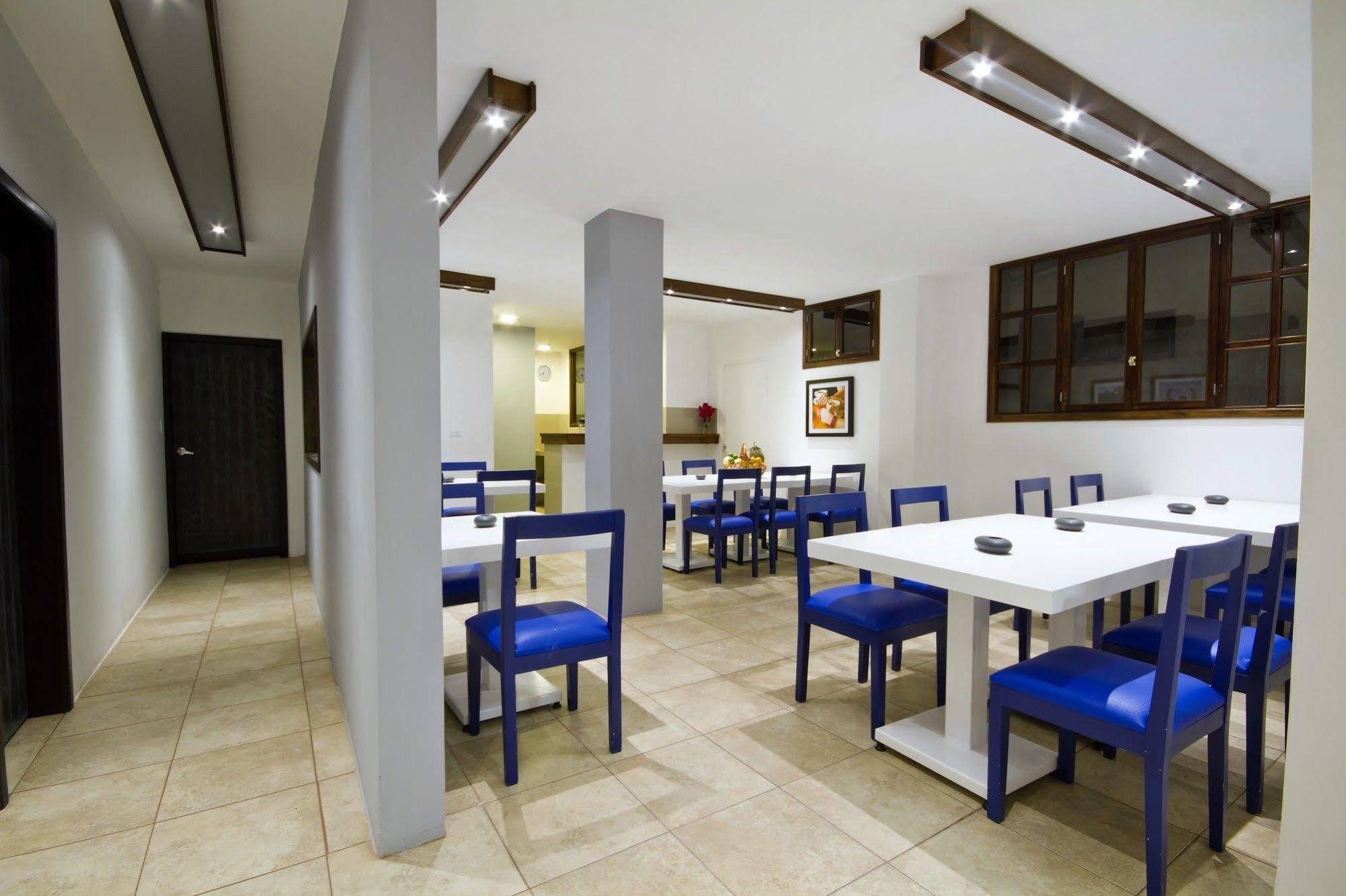 Hotel Volcano Puerto Villamil Ngoại thất bức ảnh